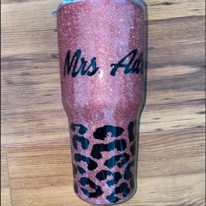 30oz rose gold cheetah Tumbler